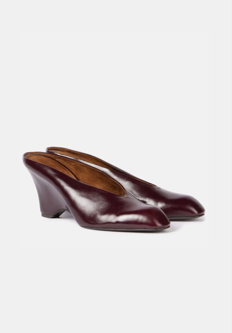 Khaite Colt Wedge Mules in Bordeaux Glazed Leather - Size 38.5 (Brand New)
