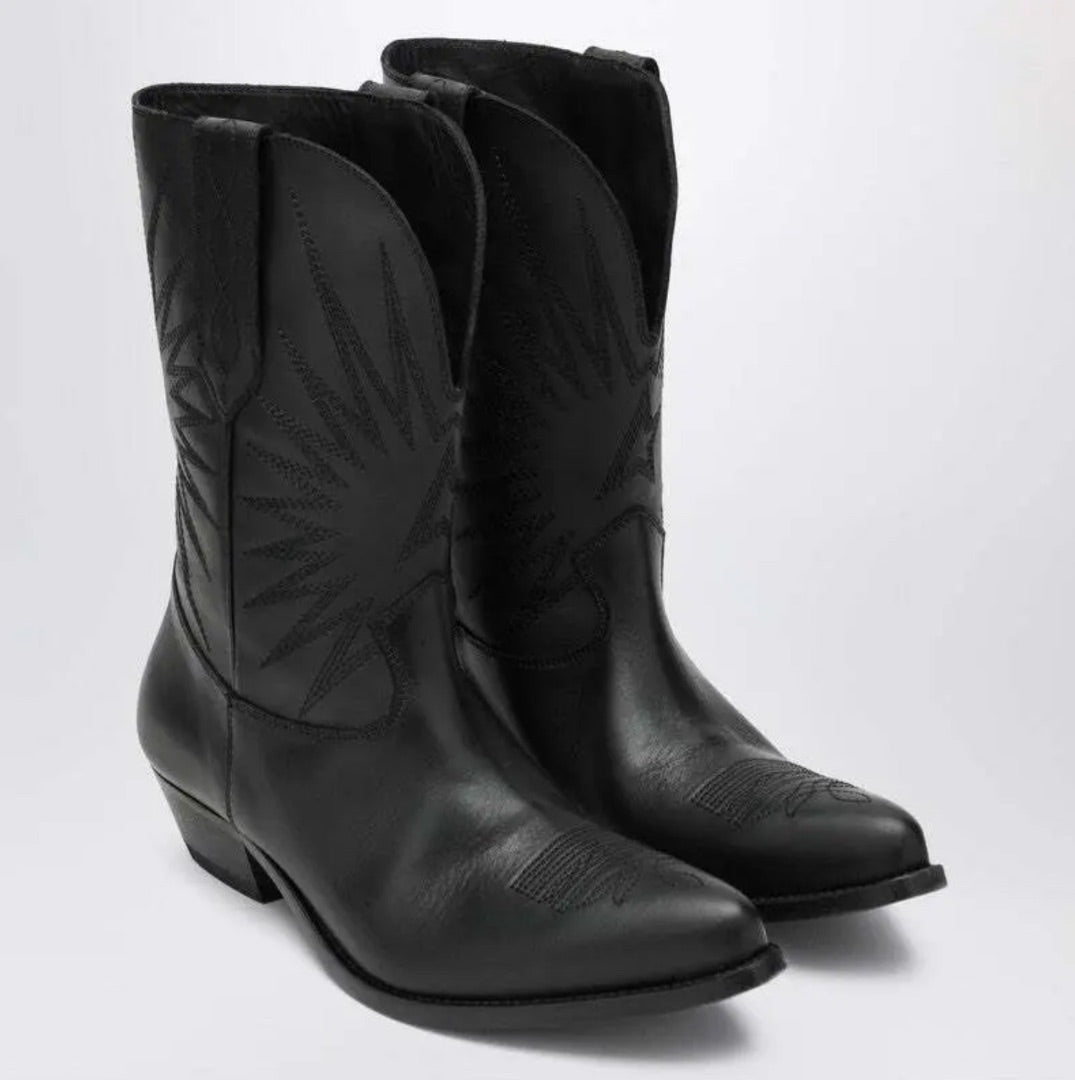 Golden Goose Wish Star Leather Boots in Black - Size 37