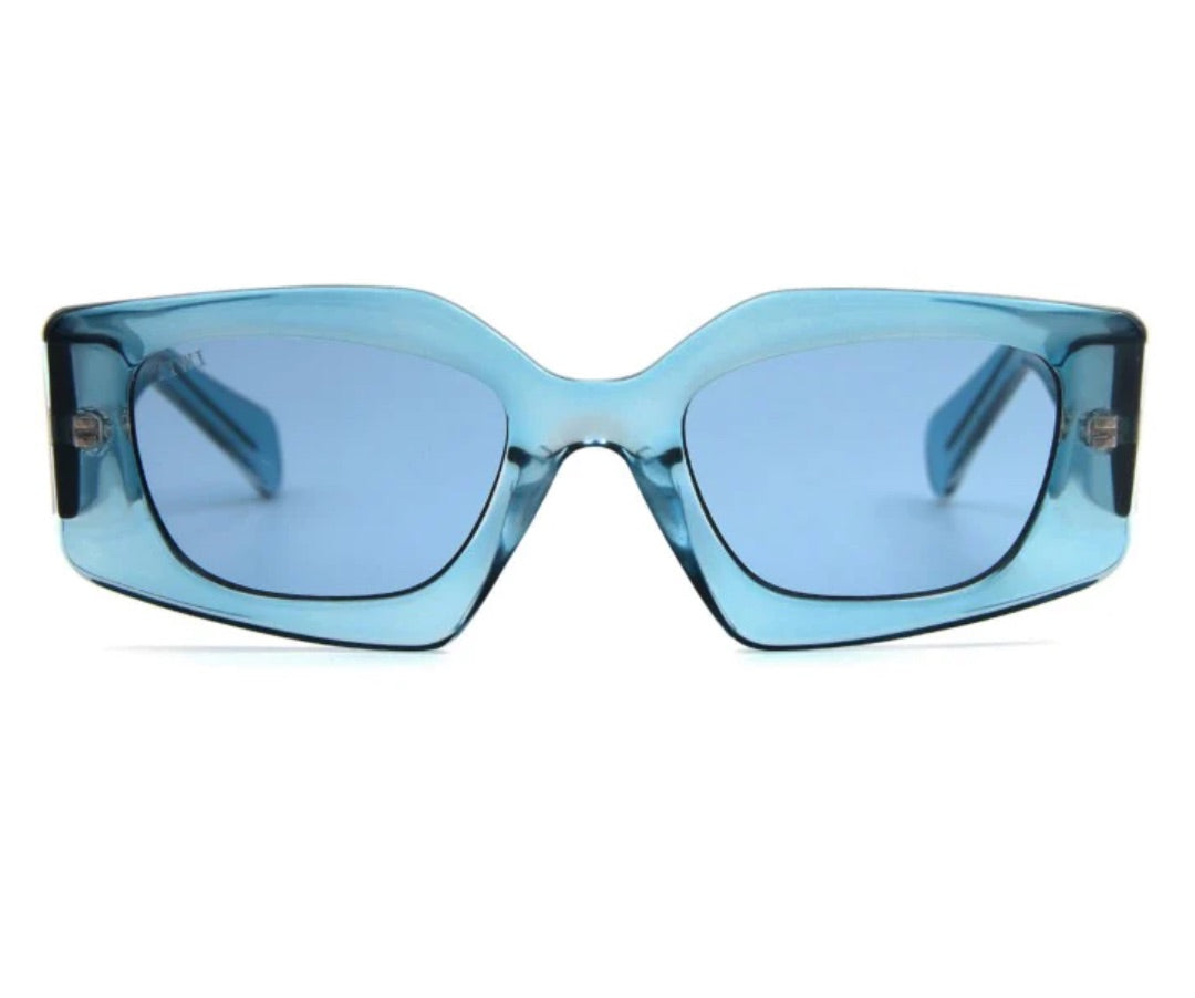 Tiwi Seoul Sunset Bliss Sunglasses in Crystal Blue.