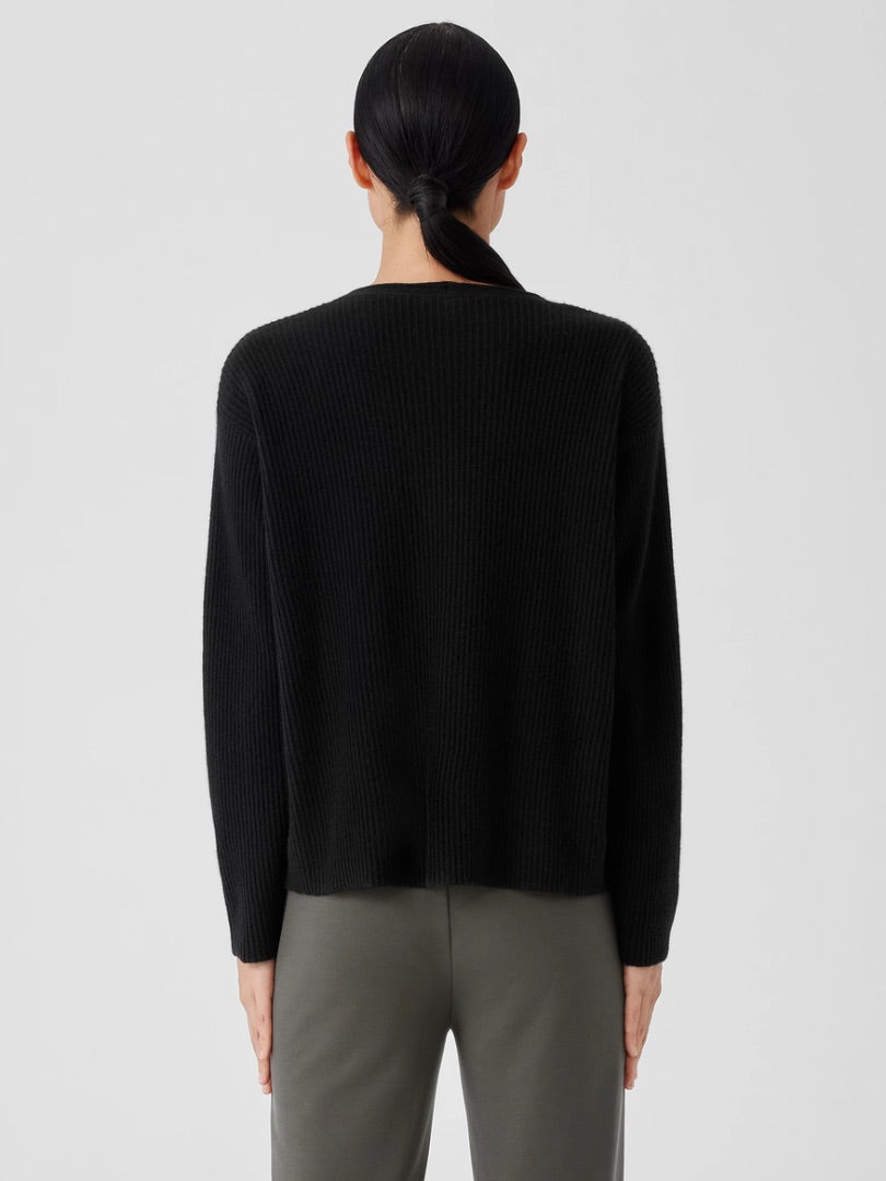 Eileen Fisher Italian Cashmere V-Neck Top in Black - Size L