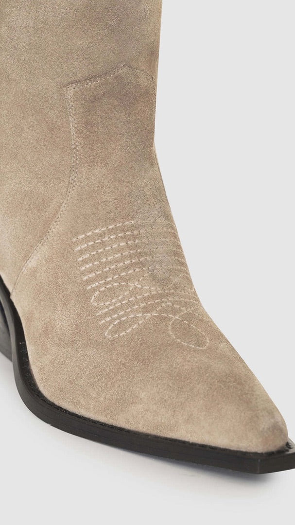 Anine Bing Tania Suede cowboy boot stone 38