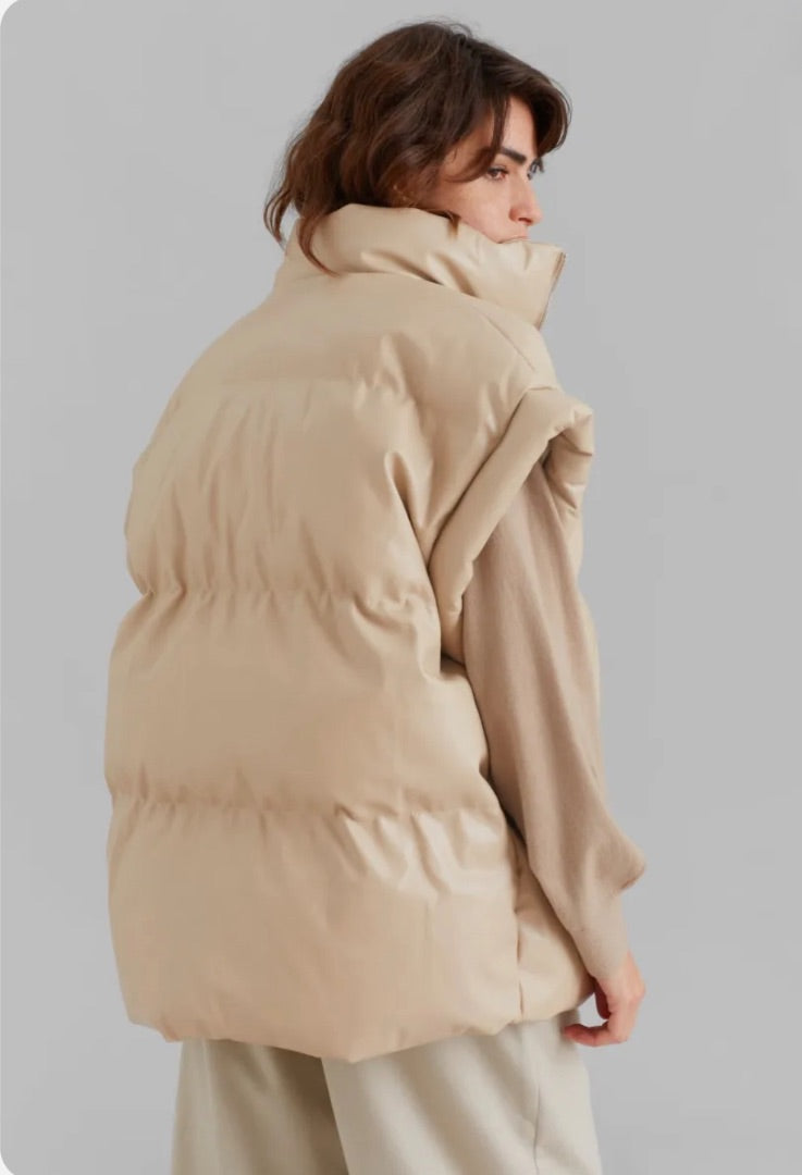 The Frankie Shop Seray Faux Leather Puffer Vest in Beige BNWT - O/S