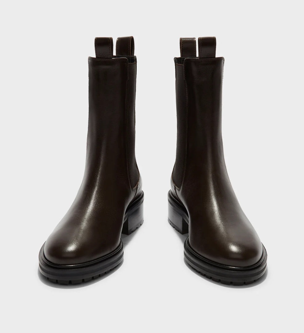 Aeyde Jack Chelsea Boots - Size 7