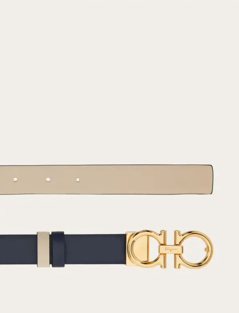 Ferragamo Gancini-Plaque Reversible Leather Belt - Size 95
